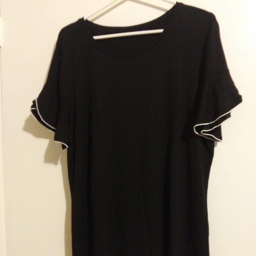 Black girly with a little pearly edged sleeve